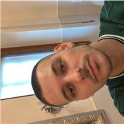 Personal trainer laureato in scienze motorie e con un master internazionale nello sport management.